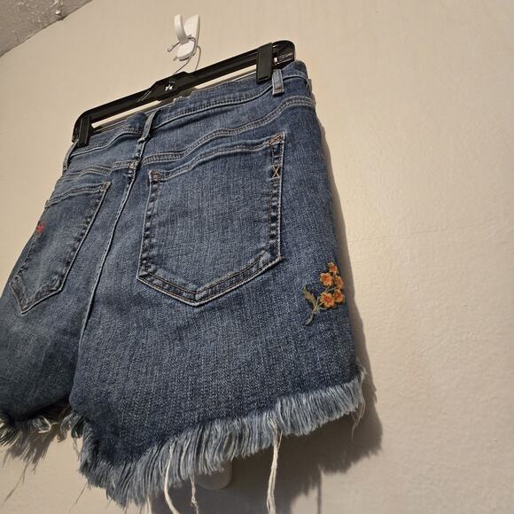 Express Floral Embroidery Jean Shorts Women Sz 2 Distressed Cutoffs Boho Cottage - Picture 5 of 13